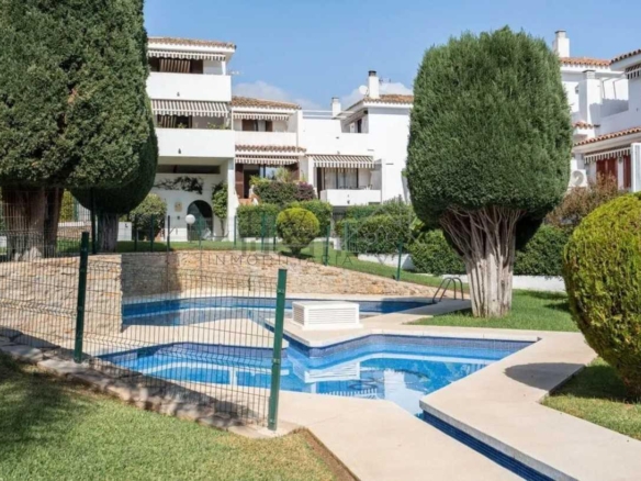 Chalet adosado en venta en Costalita