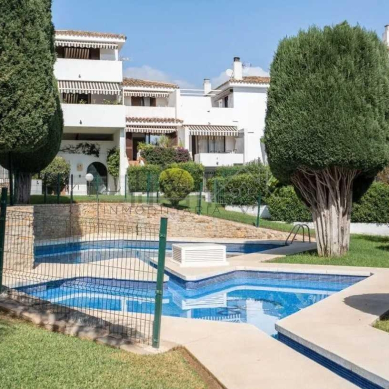 Chalet adosado en venta en Costalita