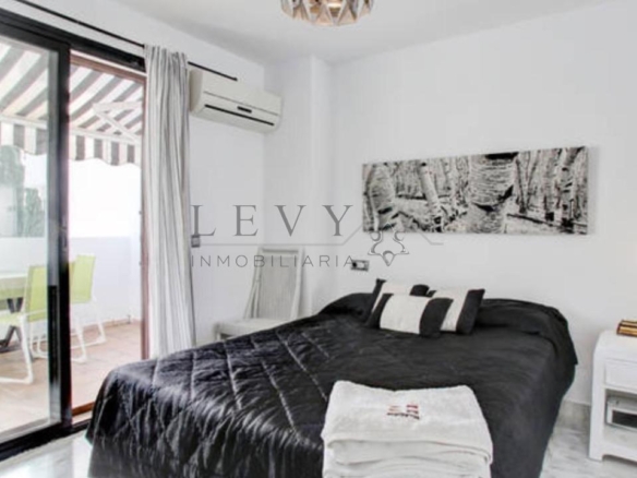 Chalet adosado en venta en Costalita