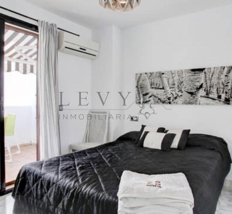 Chalet adosado en venta en Costalita