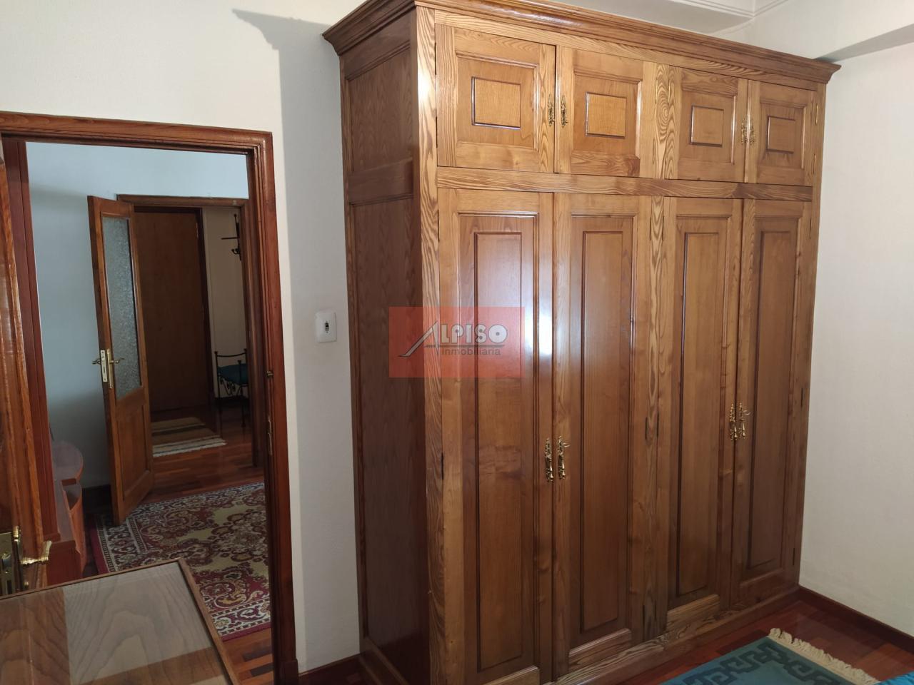 178885306725100108131_159137527612 Piso en Ourense