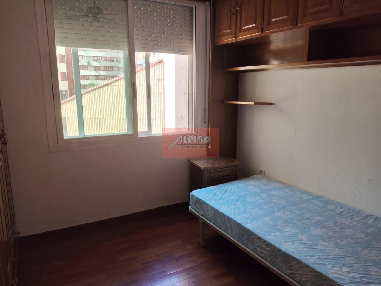 178885307645800108131_172501412264 Piso en Ourense