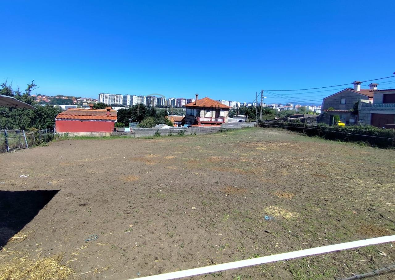 178886135381700011194_178886128709 Terreno edificable con posibilidad de construir dos viviendas en San Andrés de Comesaña, Vigo