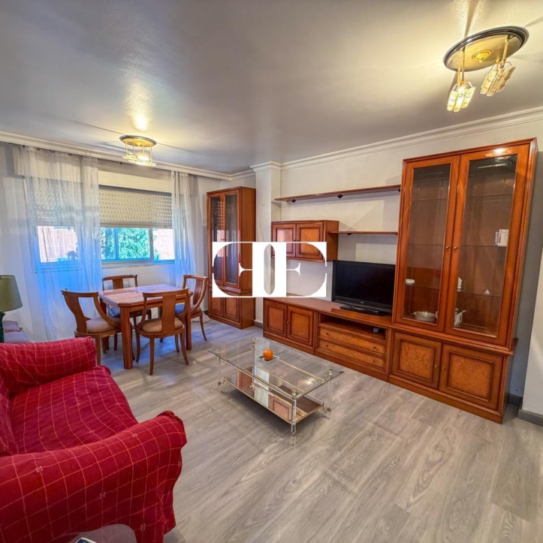 Piso en venta en Teis, Vigo, con 3 dormitorios, garaje y trastero