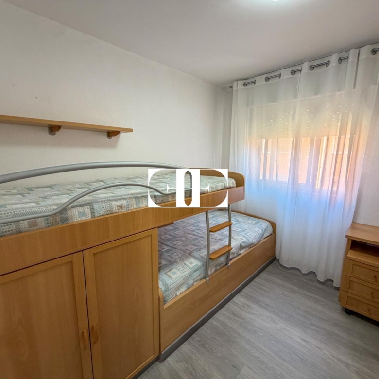 Piso en venta en Teis, Vigo, con 3 dormitorios, garaje y trastero