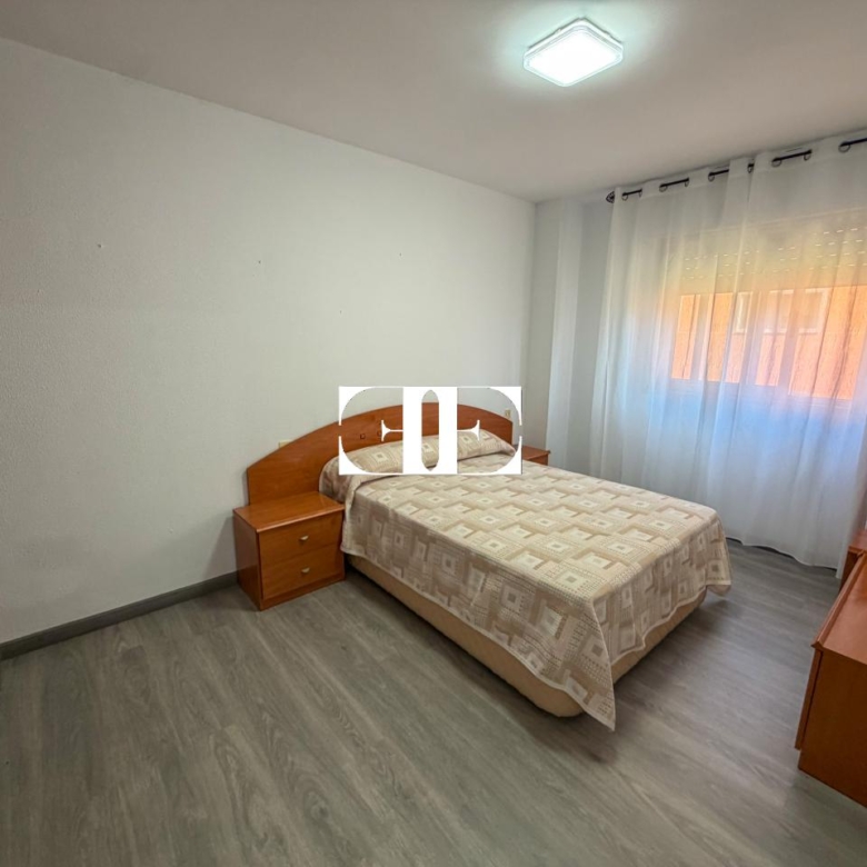 Piso en venta en Teis, Vigo, con 3 dormitorios, garaje y trastero
