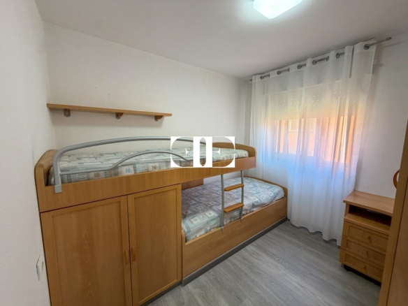Piso en venta en Teis, Vigo, con 3 dormitorios, garaje y trastero
