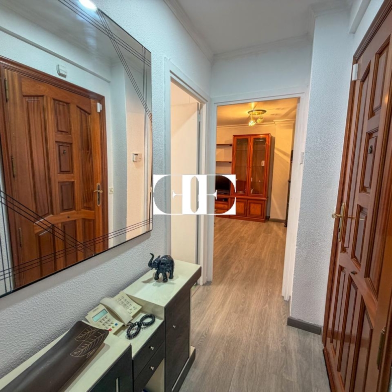 Piso en venta en Teis, Vigo, con 3 dormitorios, garaje y trastero