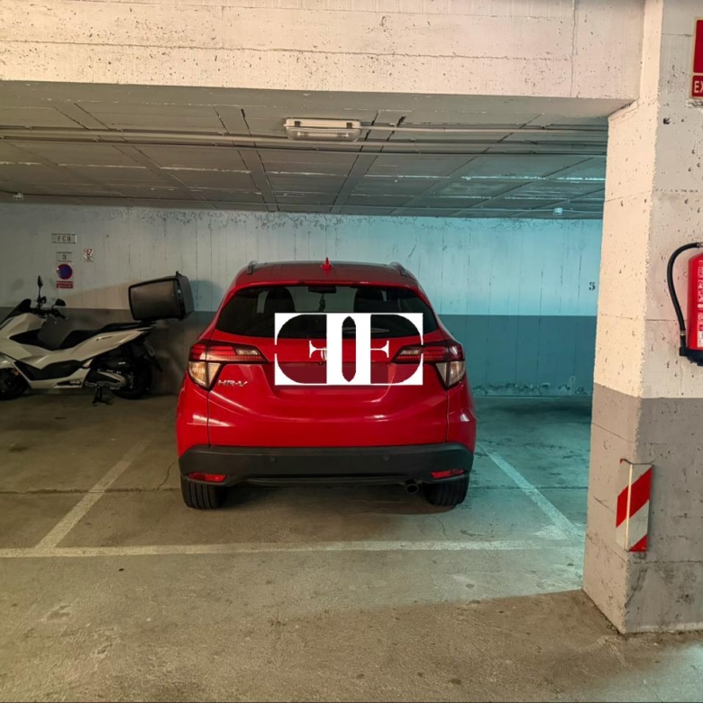 Piso en venta en Teis, Vigo, con 3 dormitorios, garaje y trastero