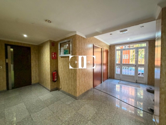Piso en venta en Teis, Vigo, con 3 dormitorios, garaje y trastero