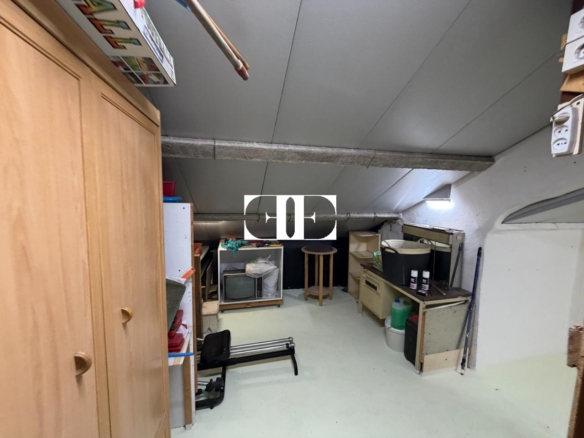 Piso en venta en Teis, Vigo, con 3 dormitorios, garaje y trastero