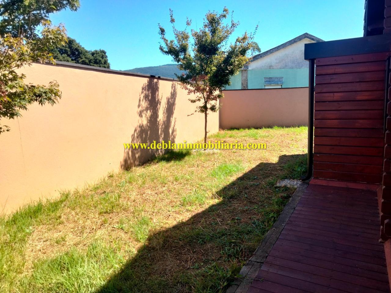 178896863500500045882_178896857286 SE ALQUILA CASA DE MADERA CON JARDÍN EN VALENÇA DO MINHO