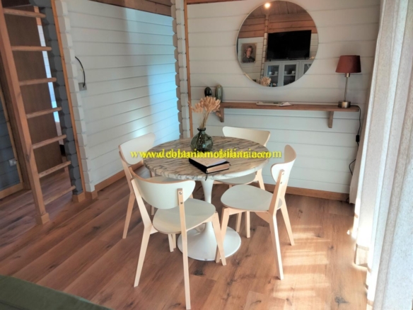 SE ALQUILA  CASA DE MADERA CON JARDÍN EN VALENÇA DO MINHO