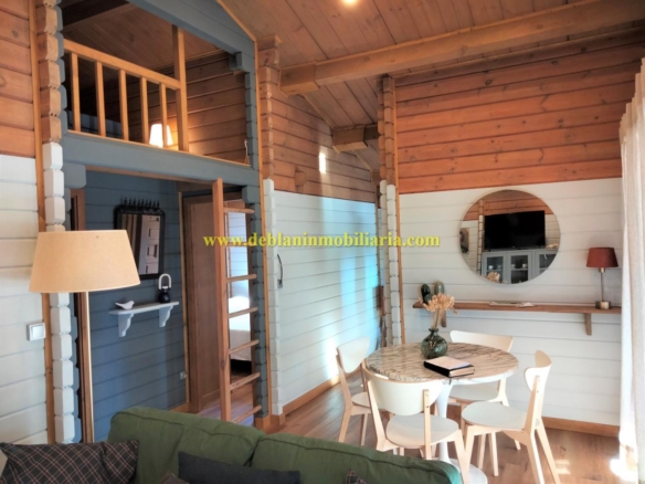 SE ALQUILA  CASA DE MADERA CON JARDÍN EN VALENÇA DO MINHO