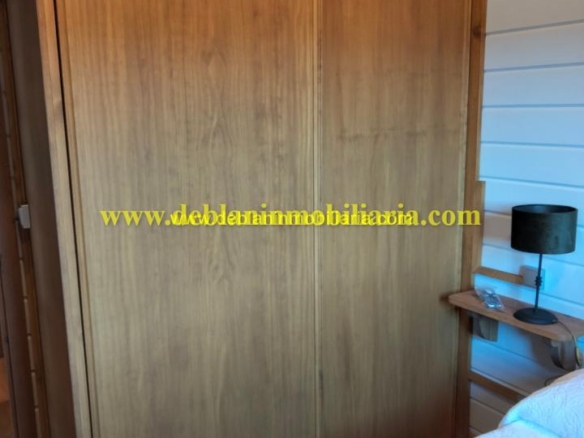 SE ALQUILA  CASA DE MADERA CON JARDÍN EN VALENÇA DO MINHO