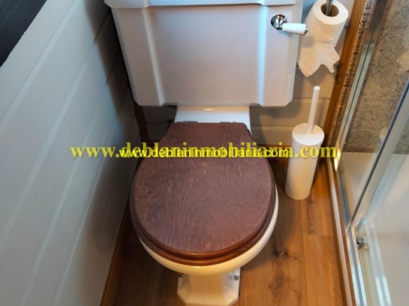 SE ALQUILA  CASA DE MADERA CON JARDÍN EN VALENÇA DO MINHO