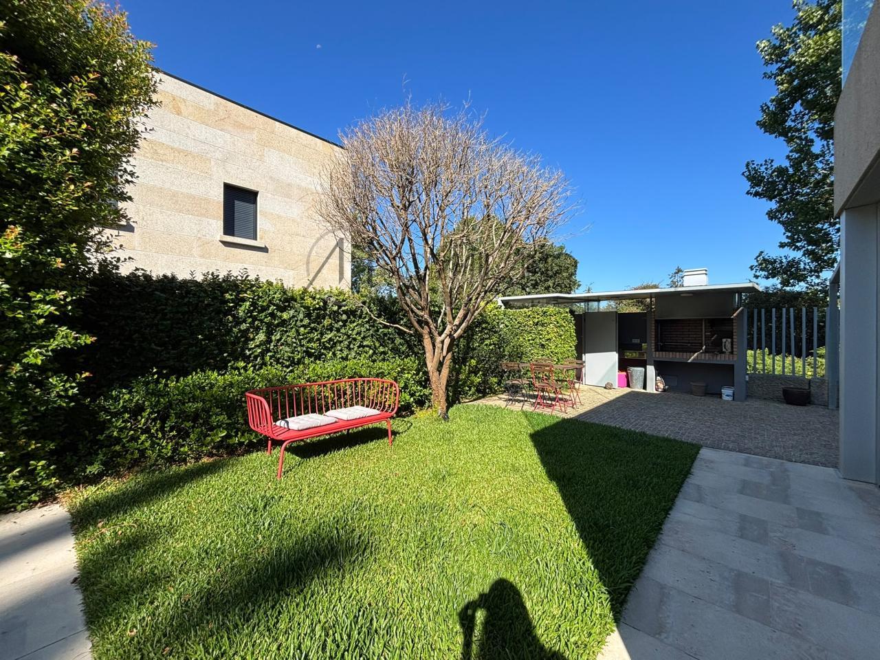 Casa con piscina en la playa. A diez minutos de Vigo