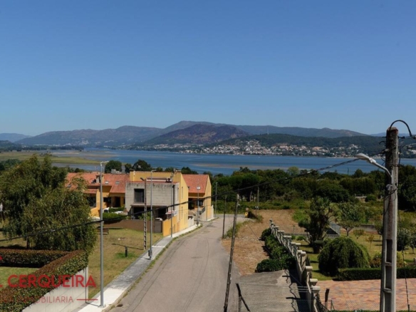 Una casa con vistas al río – Alquiler vacacional 2027.