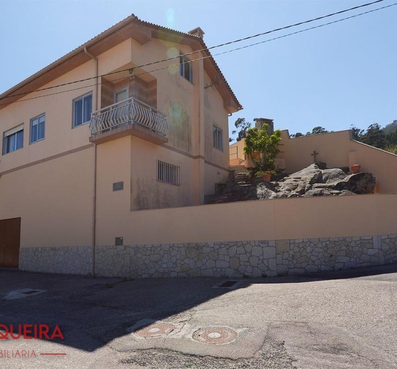 Una casa con vistas al río – Alquiler vacacional 2027.