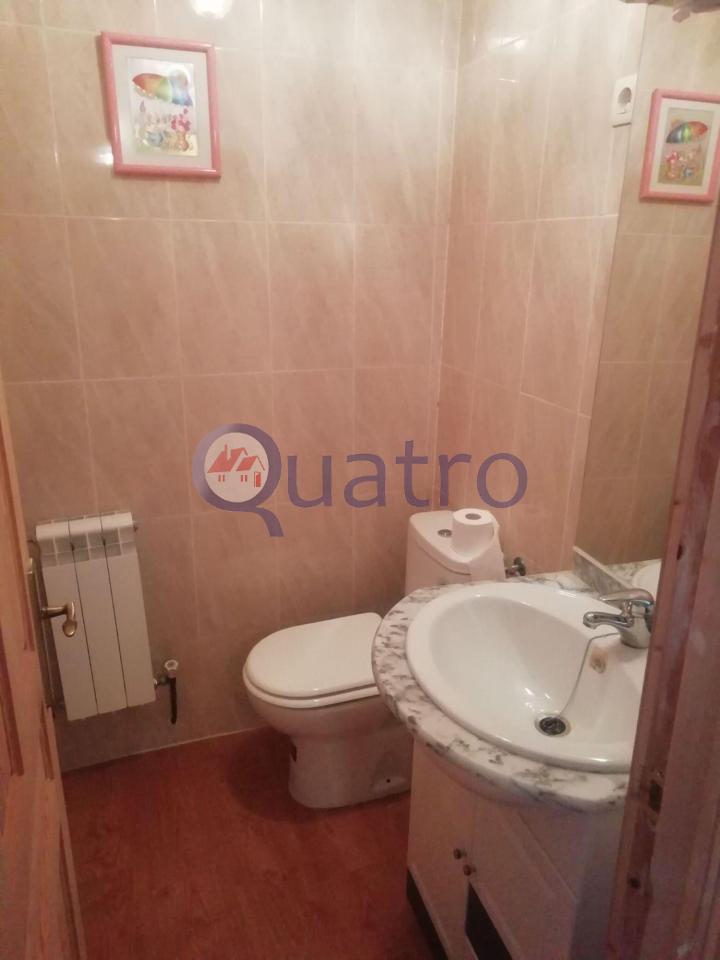178905921849800045893_167722817720 Gran casa con patio y garaje en el centro de San Martín del Camino