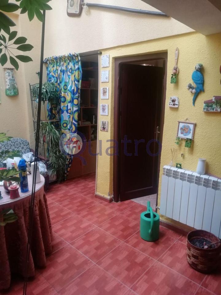 178905922010800045893_167722818256 Gran casa con patio y garaje en el centro de San Martín del Camino