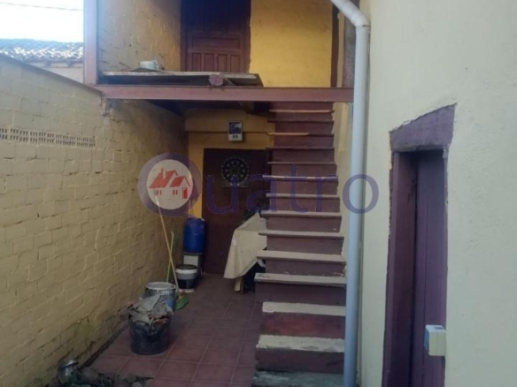 Gran casa con patio y garaje en el centro de San Martín del Camino