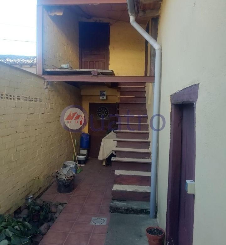 Gran casa con patio y garaje en el centro de San Martín del Camino