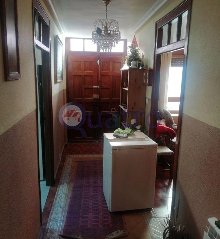 Gran casa con patio y garaje en el centro de San Martín del Camino