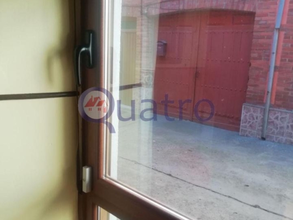 Gran casa con patio y garaje en el centro de San Martín del Camino