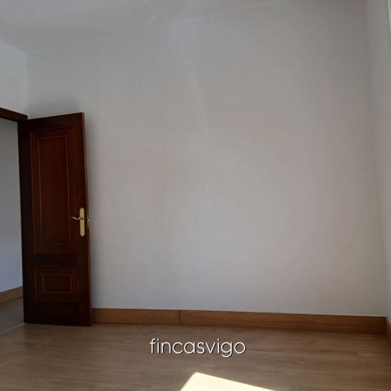 COQUETO PISO REFORMADO Y MUY LUMINOSO EN TEIS