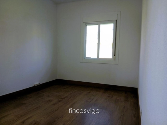 COQUETO PISO REFORMADO Y MUY LUMINOSO EN TEIS