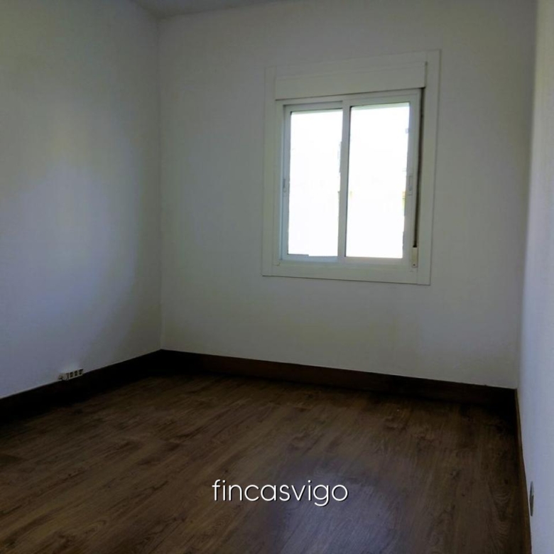COQUETO PISO REFORMADO Y MUY LUMINOSO EN TEIS