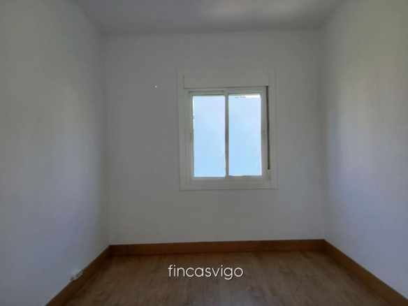COQUETO PISO REFORMADO Y MUY LUMINOSO EN TEIS