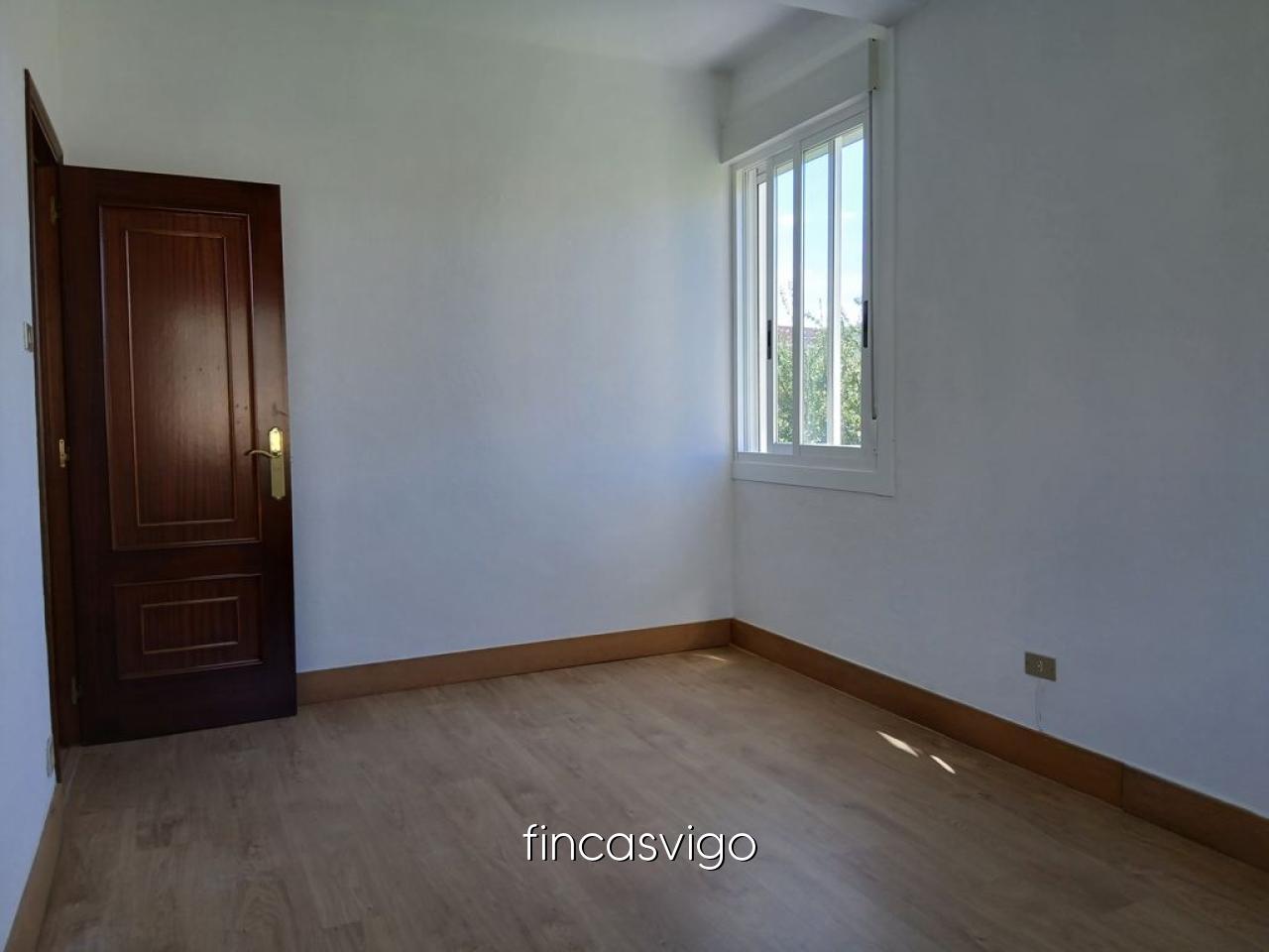 178940801191200173448_178940798840 COQUETO PISO REFORMADO Y MUY LUMINOSO EN TEIS