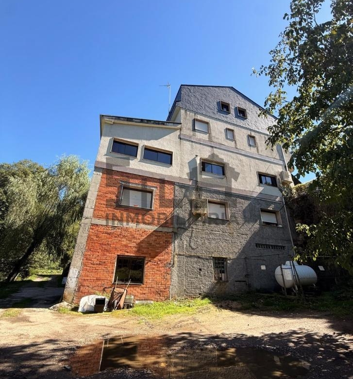 VENTA EDIFICIO (RESTAURANTE Y 2 VIVIENDAS)