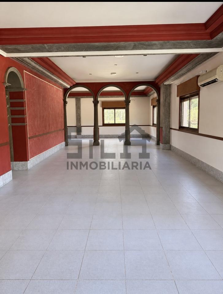178949397511500045933_178949389062 VENTA EDIFICIO (RESTAURANTE Y 2 VIVIENDAS)