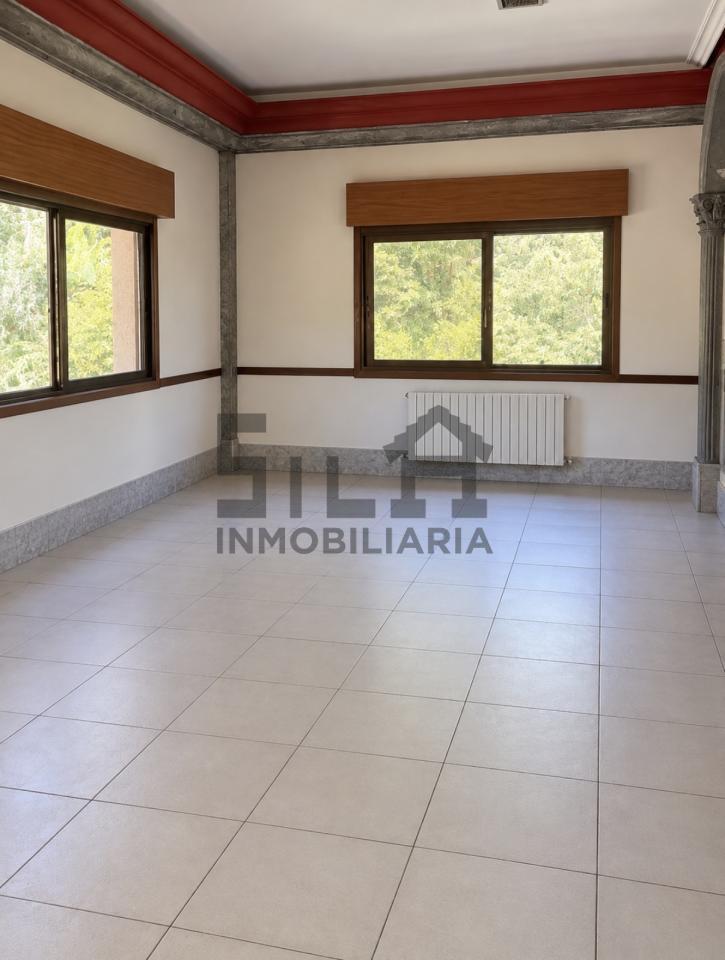 178949397597800045933_178949389074 VENTA EDIFICIO (RESTAURANTE Y 2 VIVIENDAS)