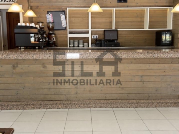 VENTA EDIFICIO (RESTAURANTE Y 2 VIVIENDAS)