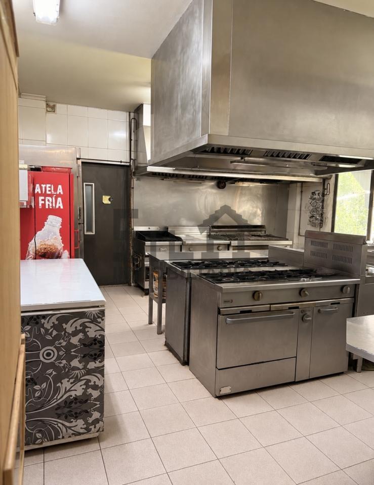 178949397654000045933_178949389108 VENTA EDIFICIO (RESTAURANTE Y 2 VIVIENDAS)