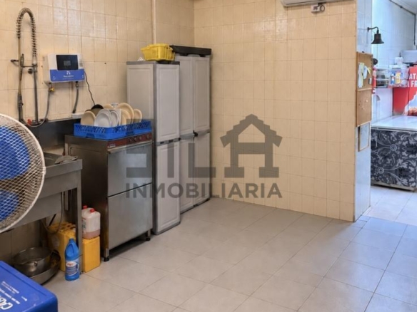 VENTA EDIFICIO (RESTAURANTE Y 2 VIVIENDAS)