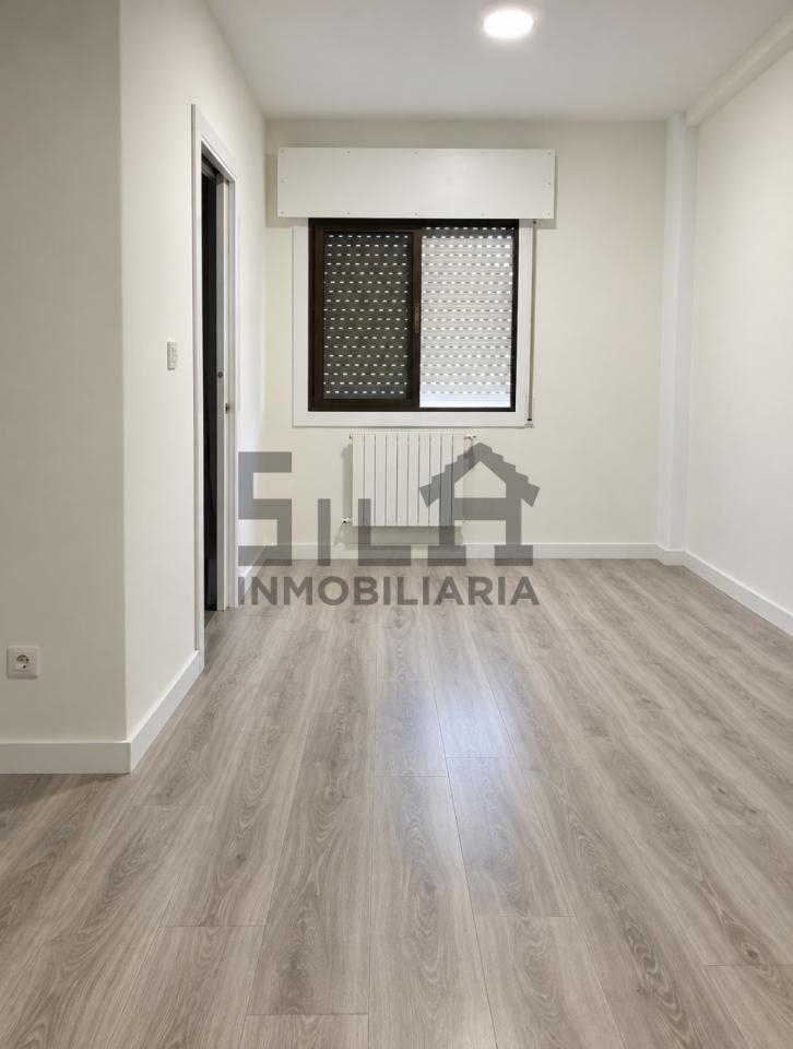 178949397909100045933_178949389194 VENTA EDIFICIO (RESTAURANTE Y 2 VIVIENDAS)