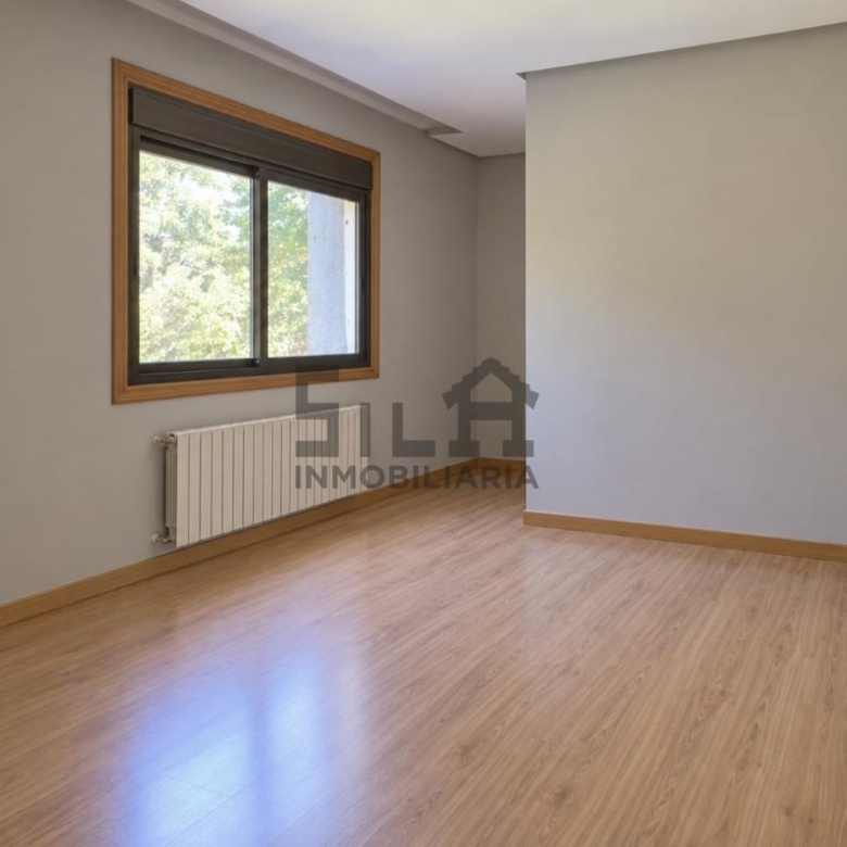 VENTA EDIFICIO (RESTAURANTE Y 2 VIVIENDAS)