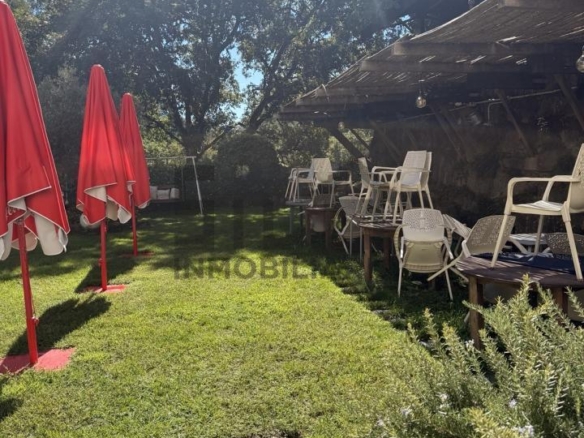 VENTA EDIFICIO (RESTAURANTE Y 2 VIVIENDAS)