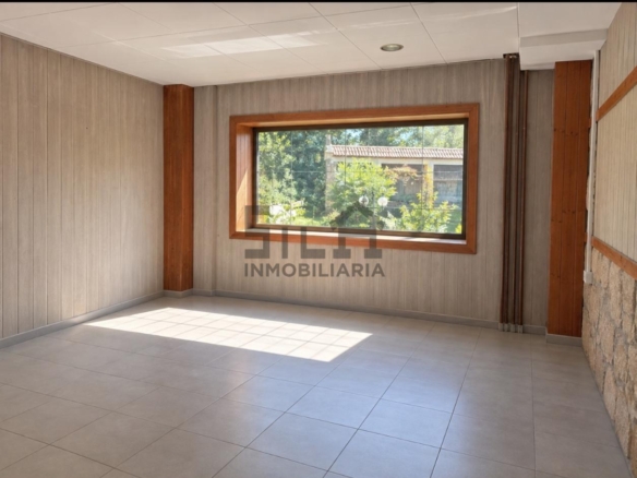 VENTA EDIFICIO (RESTAURANTE Y 2 VIVIENDAS)