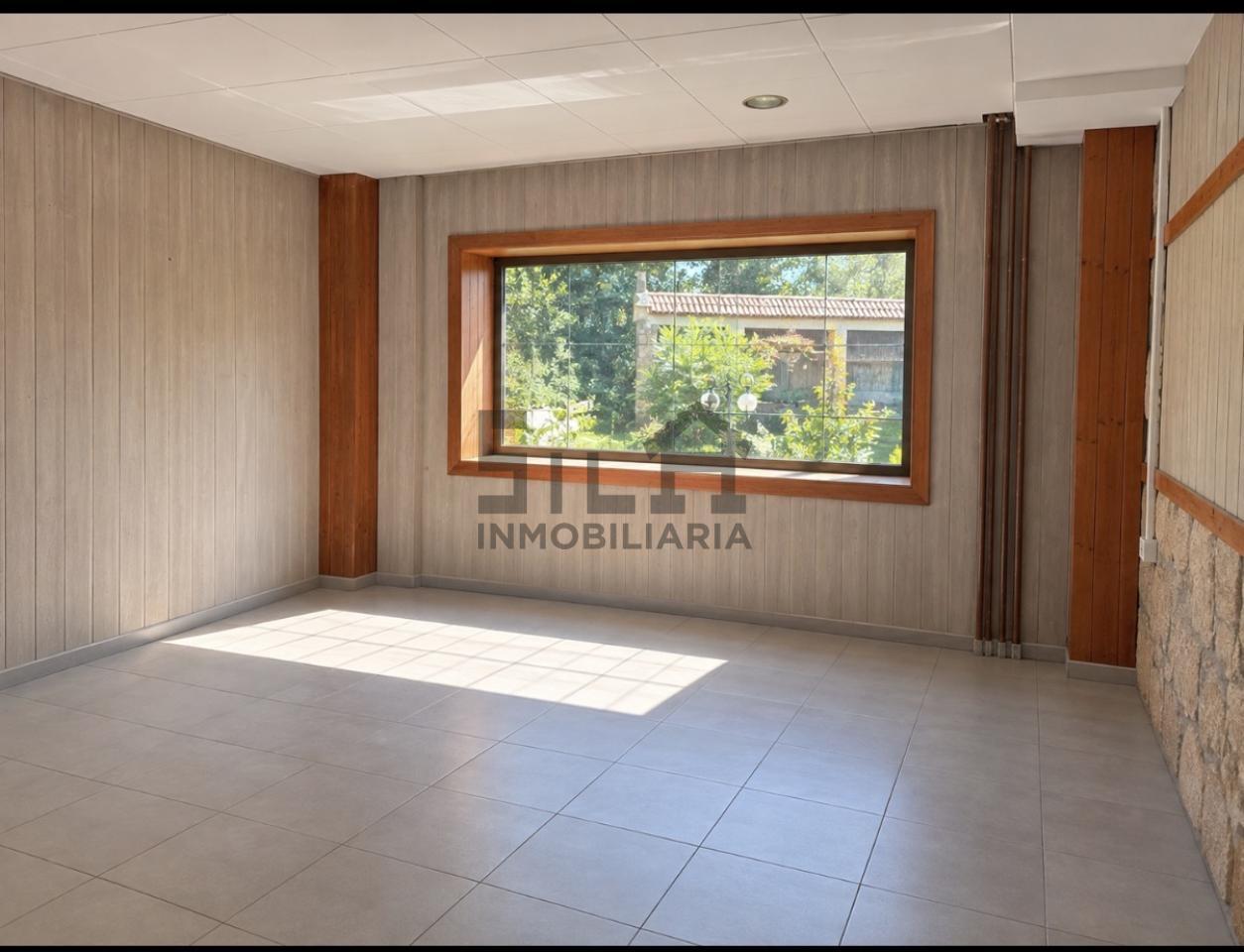 178949398870500045933_178949389378 VENTA EDIFICIO (RESTAURANTE Y 2 VIVIENDAS)