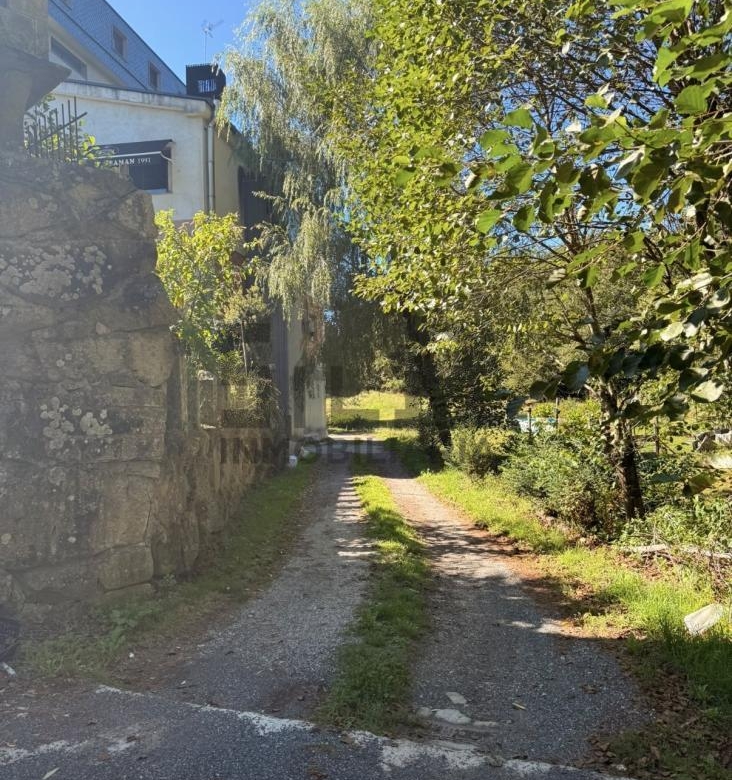 VENTA EDIFICIO (RESTAURANTE Y 2 VIVIENDAS)