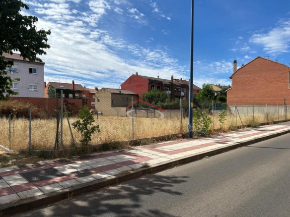 PARCELA DE 910M2 EN SAN ANDRÉS DEL RABANEDO
