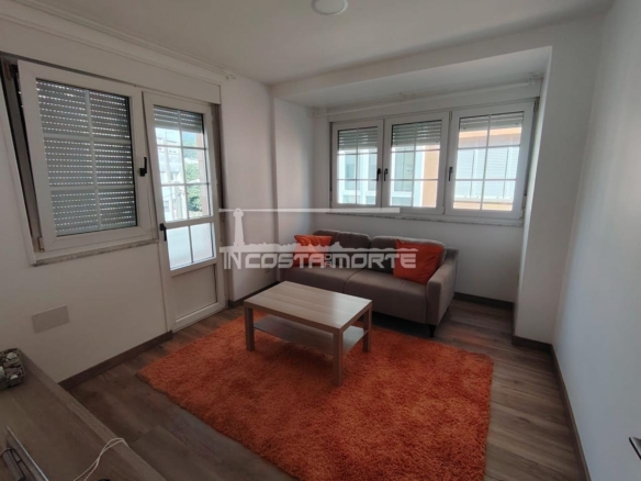 Piso reformado a estrenar en Cee – 3 dormitorios