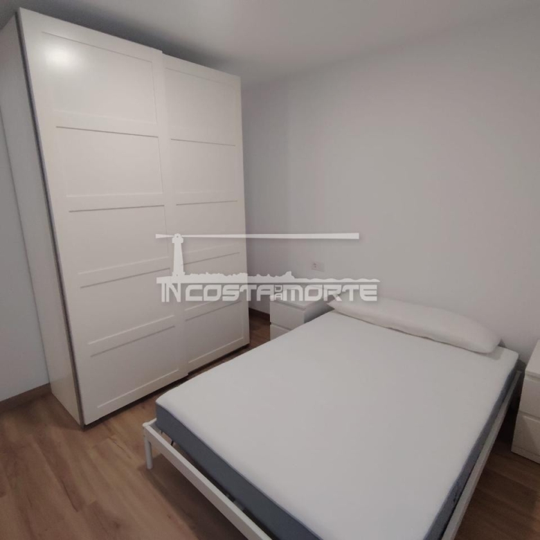 Piso reformado a estrenar en Cee – 3 dormitorios