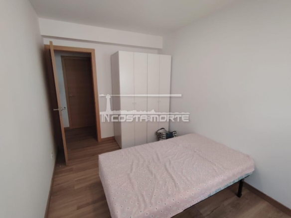 Piso reformado a estrenar en Cee – 3 dormitorios